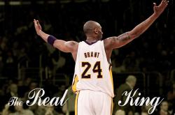 爱游戏在线-跨界传奇，从足球场到篮球馆，德里赫特的接管时刻