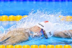 爱游戏入口-极速与绿茵的交响，F1新赛季揭幕战焦点解析，多特蒙德争冠战与芬兰冰雪意志的跨界共鸣