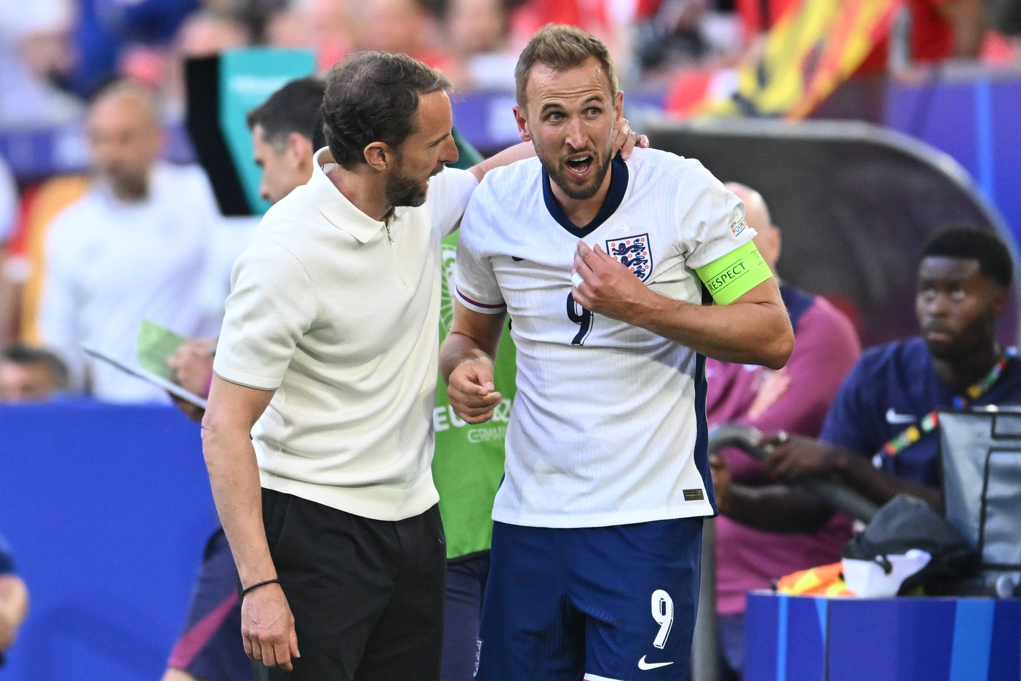 阿斯顿维拉中场格雷利什入选英格兰国家队