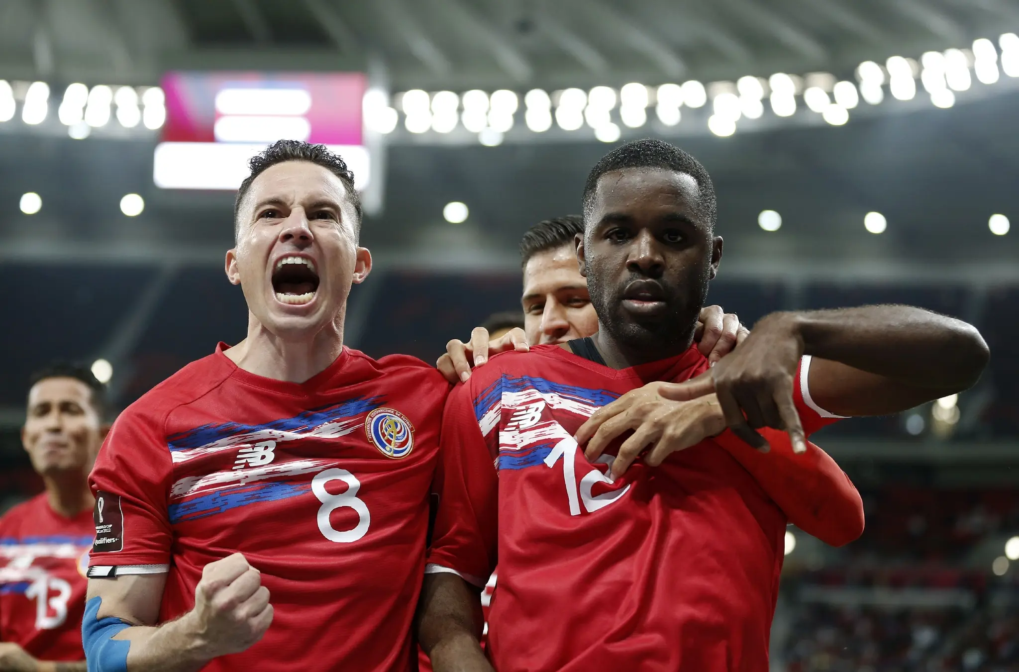 关于哥伦比亚篮球明星为地区联赛题材的信息