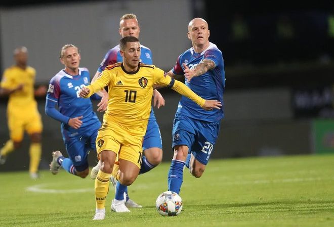 包含瑞士击败冰岛，小组领跑第一位置的词条