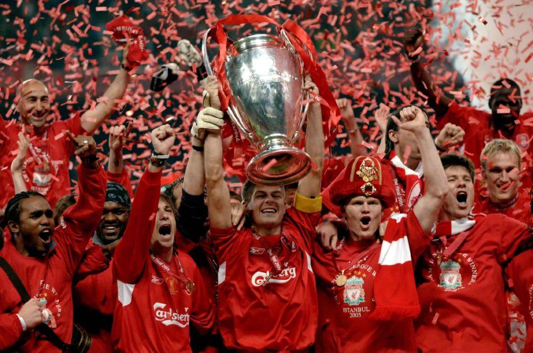 传奇球星重返球场,再次挑战对手创造奇迹 传奇球星重返球场,再次挑战对手创造奇迹