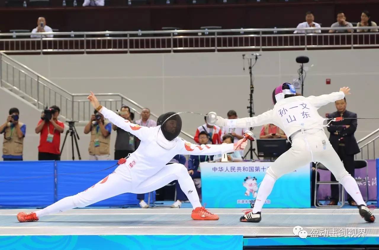 队员突破犹如疾风，逆袭夺胜抢眼