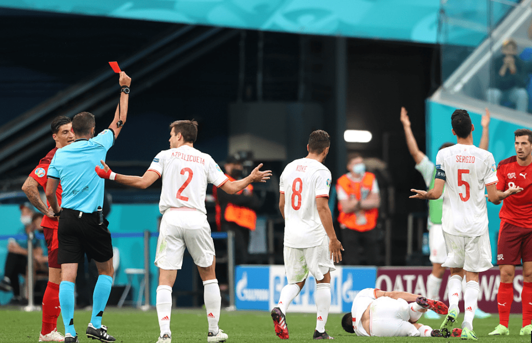 关于西班牙客场战平瑞士，保持小组出线先机的信息