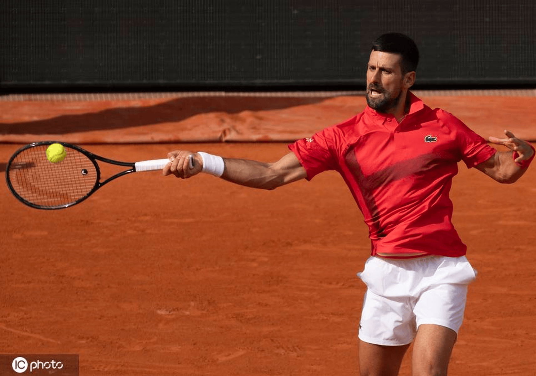 拉沃尔杯绝杀法网，德约科维奇高光表现的简单介绍