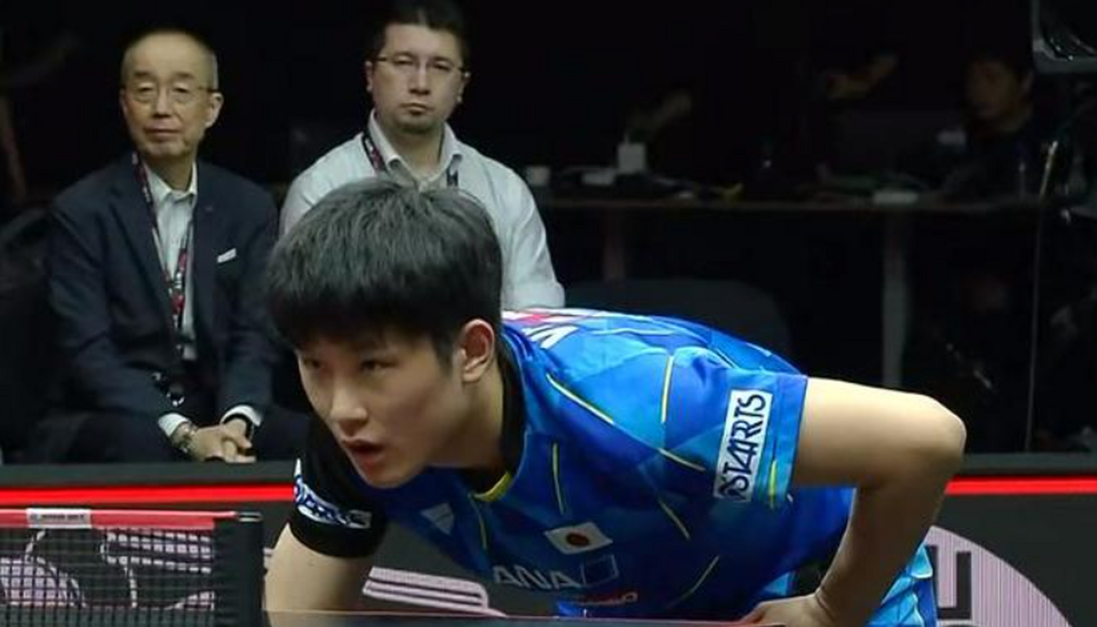 包含日本乒乓球队鏖战瑞典乒乓球队，张本智和高光表现的词条