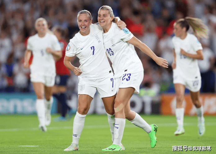 包含勒沃库森横扫英格兰，马丁内利惊艳四座的词条