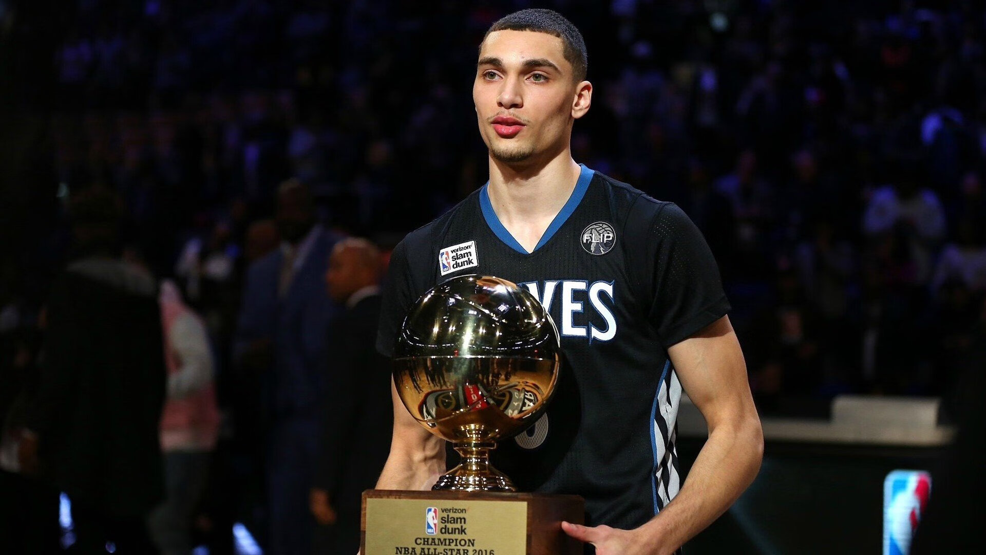 逆转之夜，西西帕斯扛起全队，年终总决赛上演拉沃尔杯式翻盘